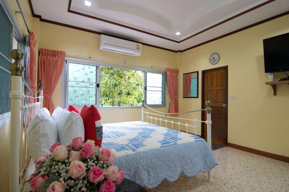 Bueng Bua Thong Resort Banhuajjaj Kültér fotó